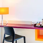 Western Expo Hotel