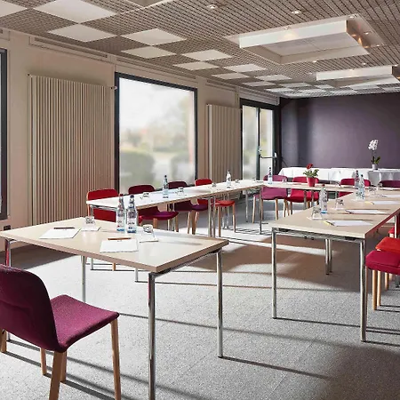 Western Expo Szálloda 3*