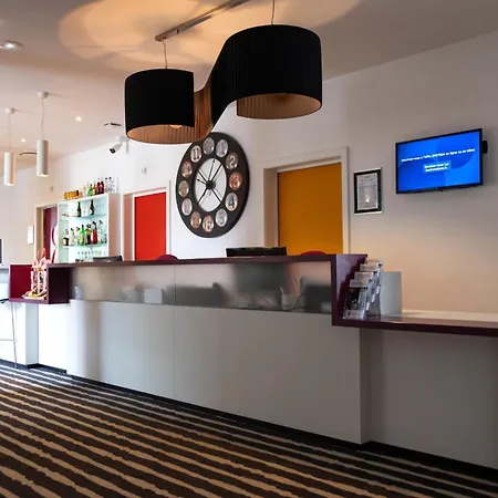 Western Expo Hotel