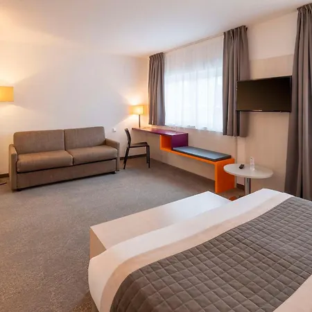 Szálloda Western Expo 3*