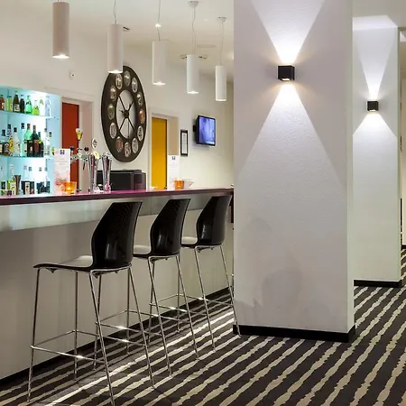 Western Expo Hotel