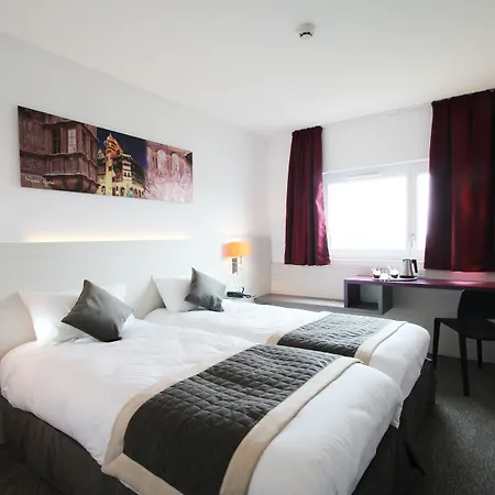 Western Expo Szálloda 3*