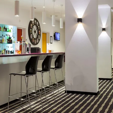 Western Expo Szálloda