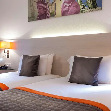 Western Expo Hotel 3*