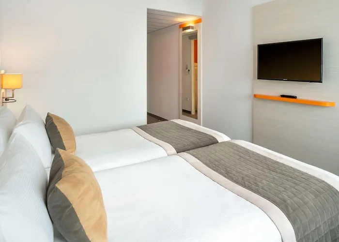 Western Expo Hotel
