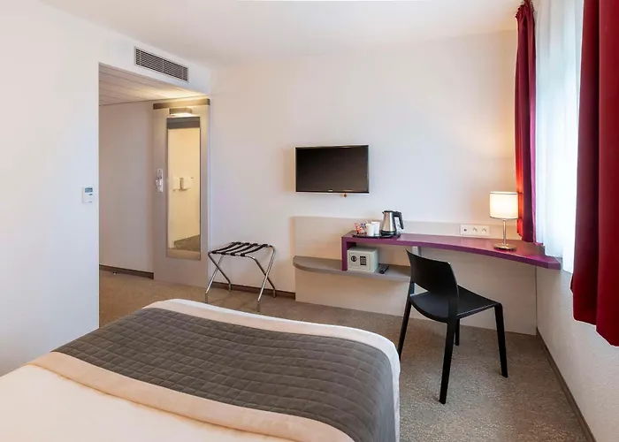 Western Expo Hotel